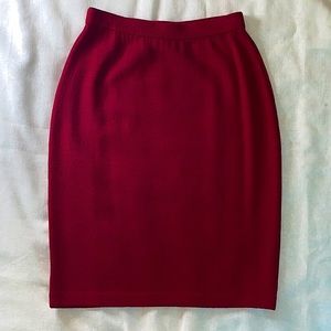 ST. JOHN COLLECTION Crimson Red Pencil Skirt 4 USA